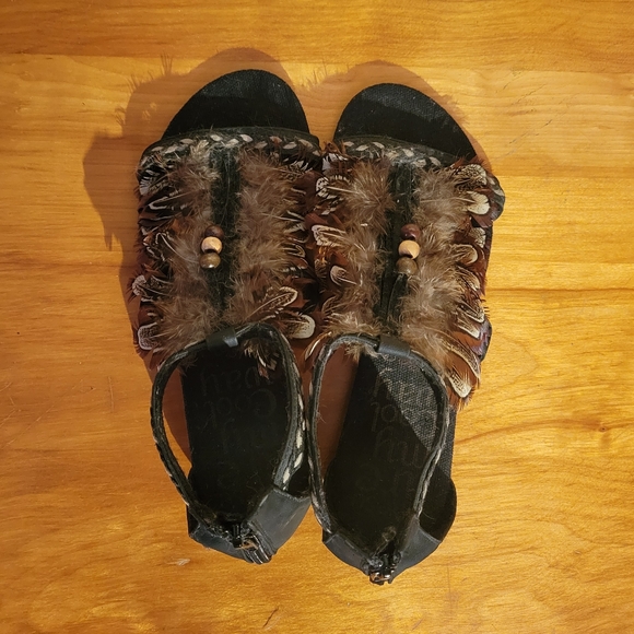 Black feather sandals - Picture 2 of 4